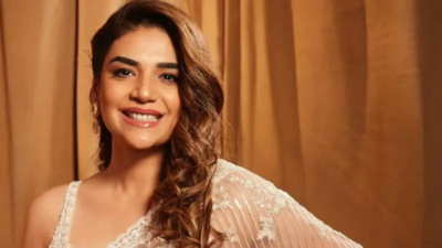 Anjum Fakih crowned ‘Chhori No. 1’ again in Chhoriyan Chali Gaon as teammates call her deserving