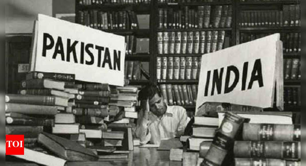 <div>'Set this book on fire': Congress slams NCERT Partition module; BJP hits back</div>