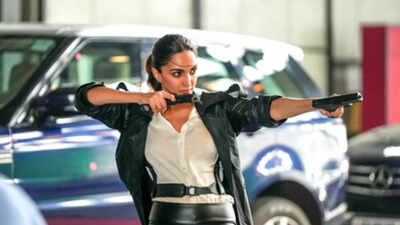 Kiara Advani thanks fans for incredible love, Hrithik cherishes Kabir, ‘War 2’ roars at theatres