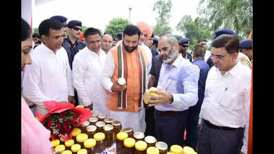  Haryana CM Nayab Saini announces inclusion of honey in Bhavantar Bharpai Yojana