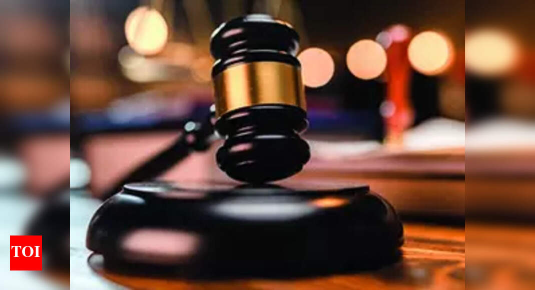 <div>5 U'khand Cong zila panchayat men 'abducted', HC seeks report</div>