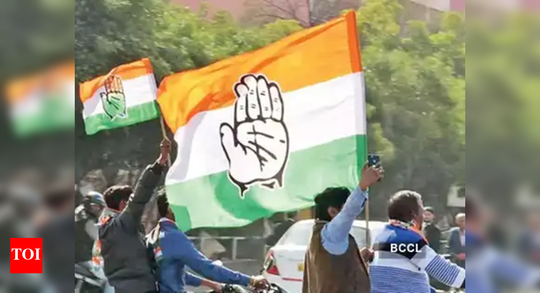 Cong overhauls MP units, removes 68 district chiefs