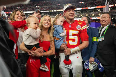 NFL star Patrick Mahomes and wife Brittany ignite family magic at KC Current game—fans are spellbound