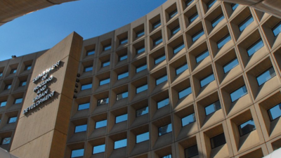  Trump admin enforces English-only policy; Housing Dept removes translated material from website