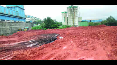 Iron slag dumping issue resurfaces in Bhoma meet
