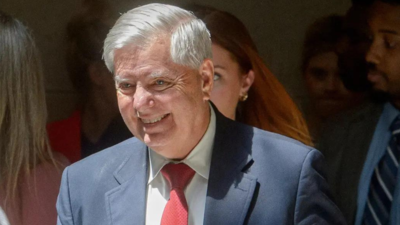  Lindsey Graham threatens Russia with terrorism label; demands return of kidnapped children