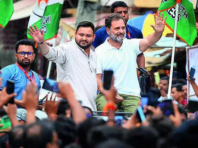Oppn show of strength in Bihar as allies join Rahul yatra