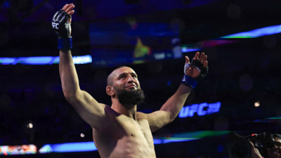  Khamzat Chimaev receives hero’s welcome in Abu Dhabi after being crowned UFC middleweight champion