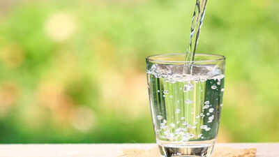 One simple method to remove microplastics from your drinking water