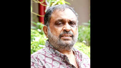 Noted film director Nisar dies at 65, funeral today