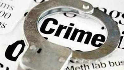  Man throws chemical on estranged wife; she suffers burns, accused arrested