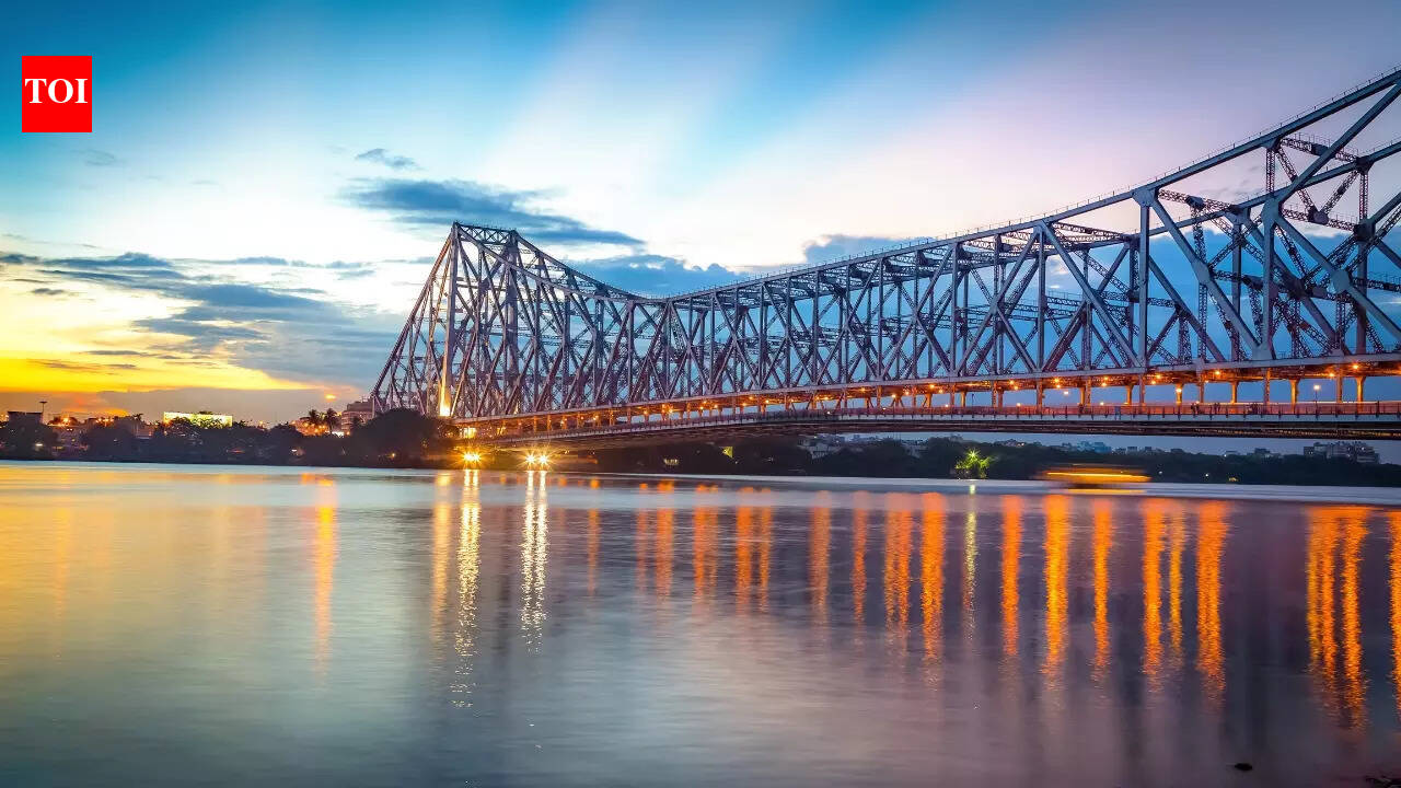 Why Howrah Bridge is called the ‘Gateway to Kolkata’ and other unknown ...
