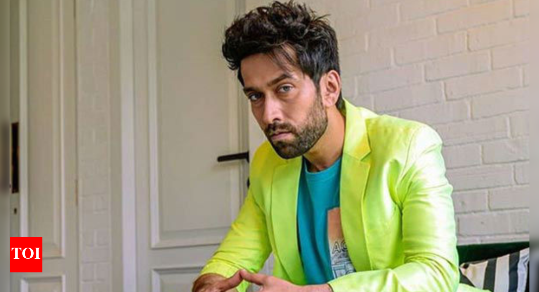 Mumbai Rains: Nakuul Mehta Prays Amid Waterlogging, Red Alert