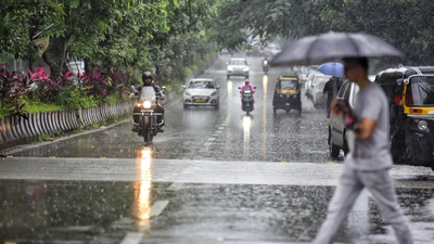  Intense spells lead to water discharge from Khadakwasla dam; PMC issues alerts for low-lying areas, riverside roads closed