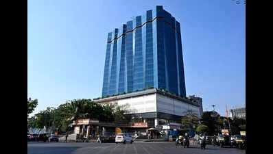 Vashi bus depot remains unused for a year, leaving commuters inconvenienced