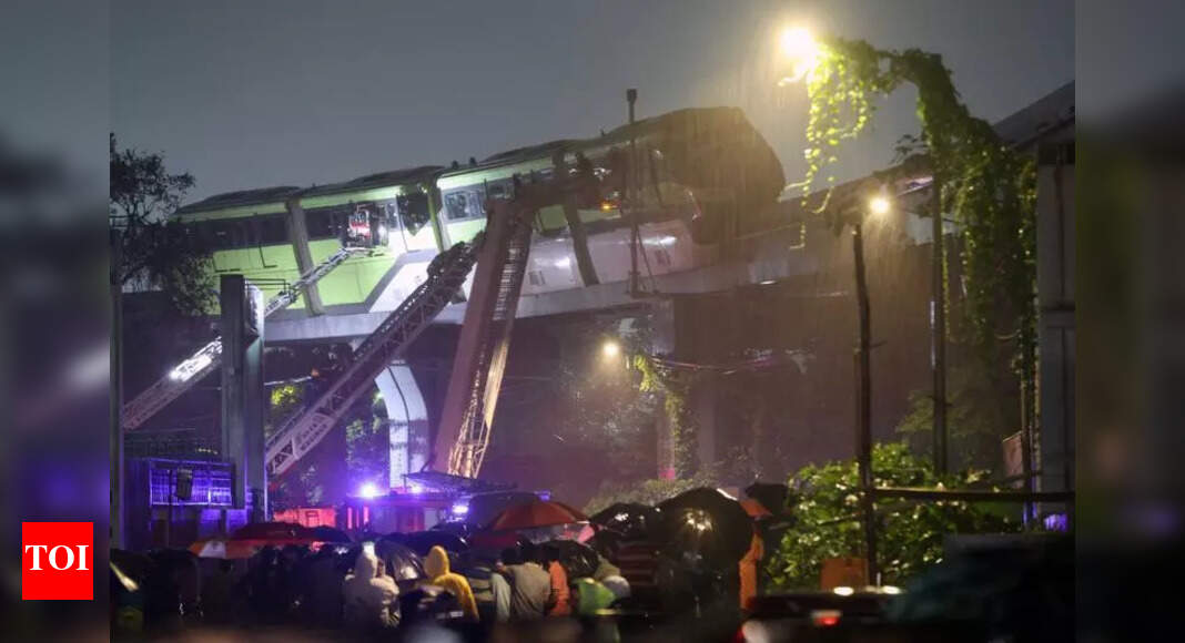 Mumbai Monorail breakdown: Overcrowding leads to distress, inquiry ordered
