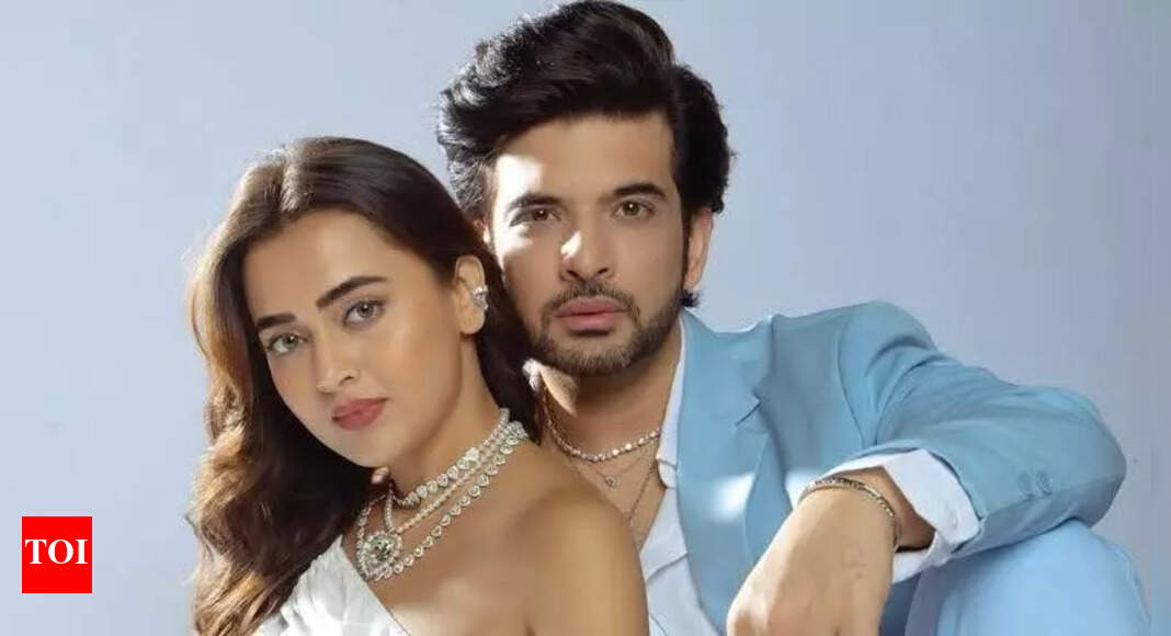 Karan Kundrra ‘photo verified’ dating app profile reportedly goes viral amid relationship with Tejasswi Prakash; netizens call it a ‘fake account’
