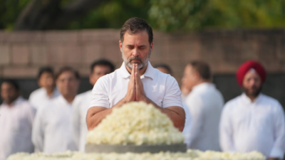 राजीव गांधी की 81 वीं जन्म वर्षगांठ: राहुल, प्रियंका गांधी ने अपने पिता को श्रद्धांजलि दी; कांग्रेस के नेताओं ने उनकी विरासत को याद किया
