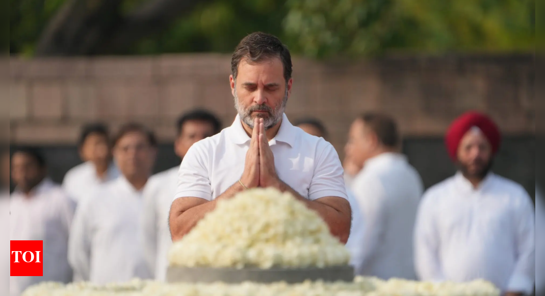 Rajiv Gandhi's 81st birth anniversary: Rahul, Priyanka Gandhi pay tribute to their father; Congress leaders recall his legacy