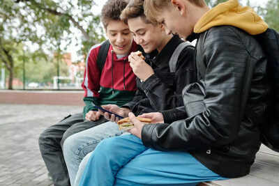 Parenting tips to make your kids outsmart peer pressure
