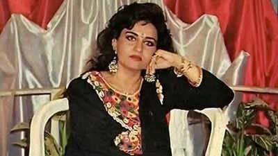 From a Bollywood superstar’s love to a Pakistani cricketer’s wife — The untold story of THIS actress