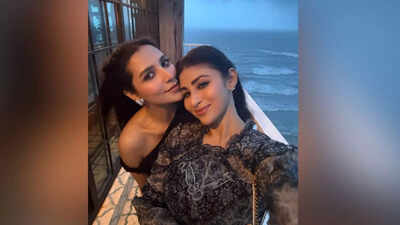 Mouni Roy and Subhashree Ganguly twin in black, serve major fashion goals