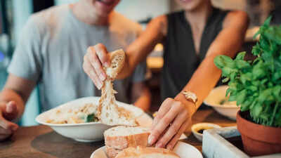 6 foods to avoid for a slimmer and more defined face