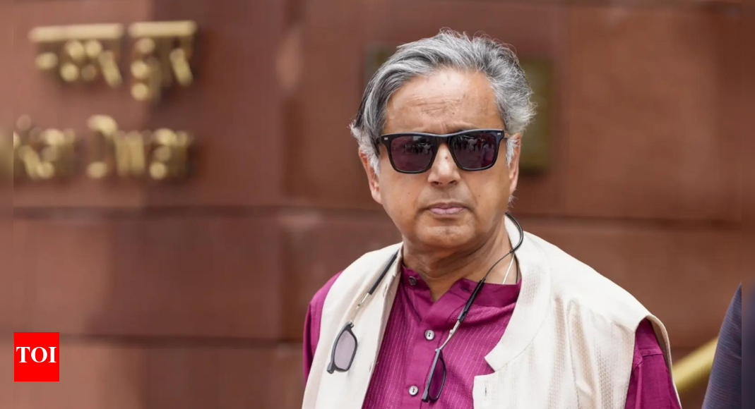 Tharoor says bill 'reasonable', sparks row. But clarifies later