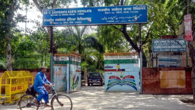 'No dogs on streets': MCD workers assaulted, dog-catching van vandalised in Rohini; FIR filed against group