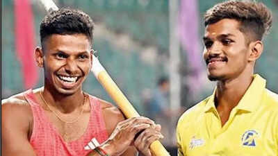 Tamil Nadu pole vaulters share gold