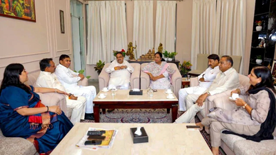  7 Delhi BJP MPs meet Rekha Gupta a day after attack; public meetings to continue as planned