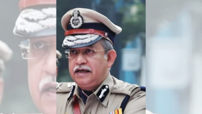  Satish Golcha takes charge as new Delhi Police Commissioner