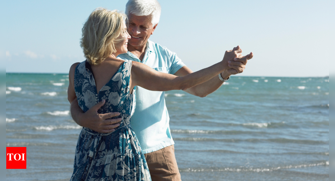 Link between social life and longevity: Here is what this Cornell-trained longevity doctor says