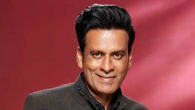 Manoj Bajpayee reunites with Ram Gopal Varma after 8 years; hails him as a ‘magician’