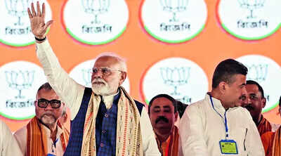 At Bengal rally, PM uses infiltration, corruption to take aim at Trinamool