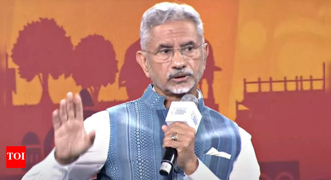 <div>'Don't make it a causality': Jaishankar on India-China relations; says ties not dependent on US</div>