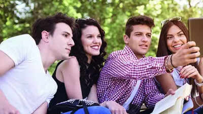 Canada study permits for Indians dip 27% in Q2