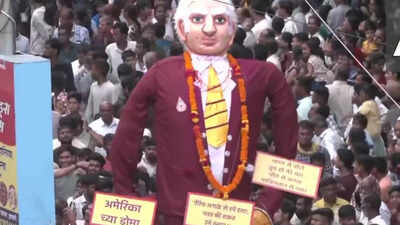 Watch: Giant Donald Trump effigy paraded at Nagpur festival; protesters oppose US tariffs on India
