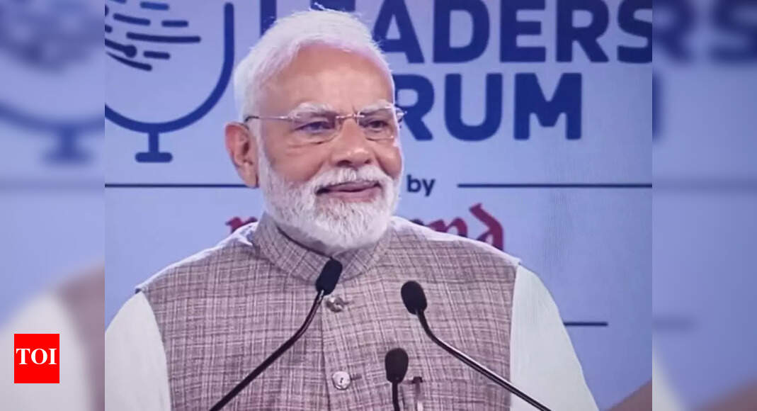 PM Modi highlights India's economic growth and technological advancements vision.