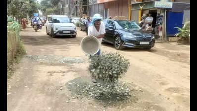 Ahead of Ganeshotsav, HDMC launches pothole repair drive