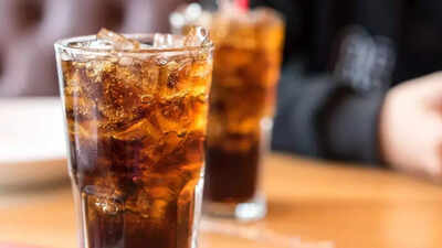 Can you get kidney stones by drinking cola and carbonated beverages?