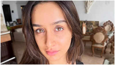 Shraddha Kapoor's LinkedIn account flagged as 'fake' despite being verified amid technical glitch: 'No one can see it...'