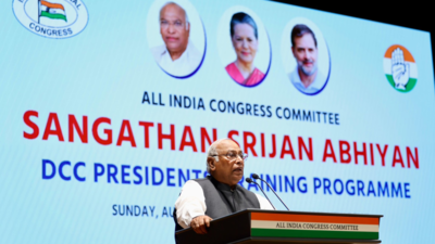   Mallikarjun Kharge's latest jibe at Centre; targets BJP's new 'remove ministers' bills