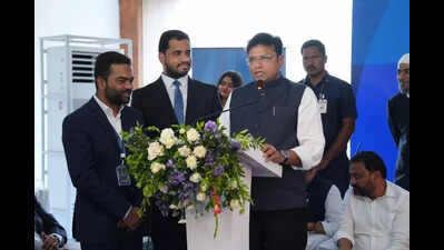Safeguard Constitution: Sridhar Babu to legal fraternity