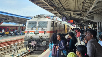 CAG audit reveals major sanitation issues on long-distance trains; over 40% passengers dissatisfied with toilets