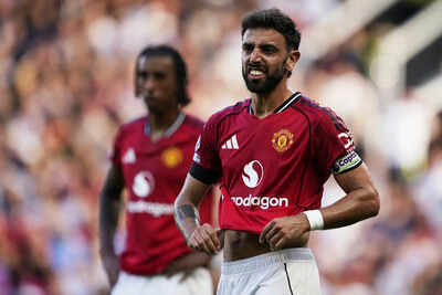  Manchester United skipper Bruno Fernandes 'upset' after Premier League draw at Fulham