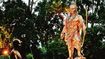  Tracing the enigma; from  'Lachhman Puri' to city of boats