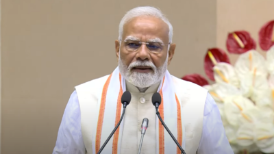 PM Modi degree row: Delhi HC quashes CIC order; DU not bound to share his 1978 BA records