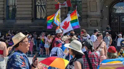 Desfile del Orgullo de Ottawa: Evento desechado después de que los manifestantes palestinos bloquearan la ruta; el alcalde llama a la cancelación "profundamente lamentable"