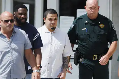  Kilmar Abrego Garcia’s fight takes new turn, Trump admin pushes deportation; Kristi Noem brands him MS-13 ‘child predator’
